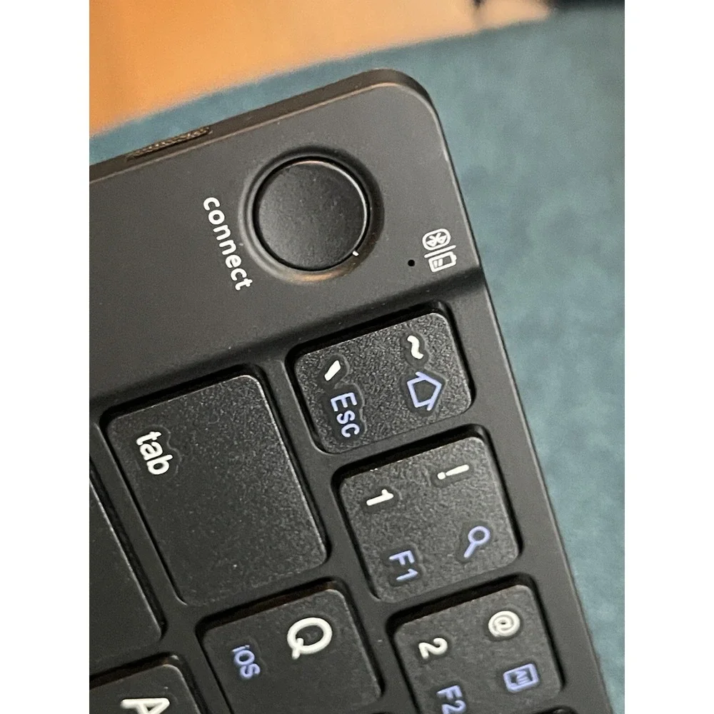 Foldable Bluetooth‎ Keyboard, Portable Wireless Rechargeable Keyboard